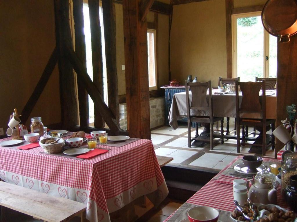 Les Chambres De Pontfol - Chambres D'Hotes - Guest House Victot-Pontfol Buitenkant foto